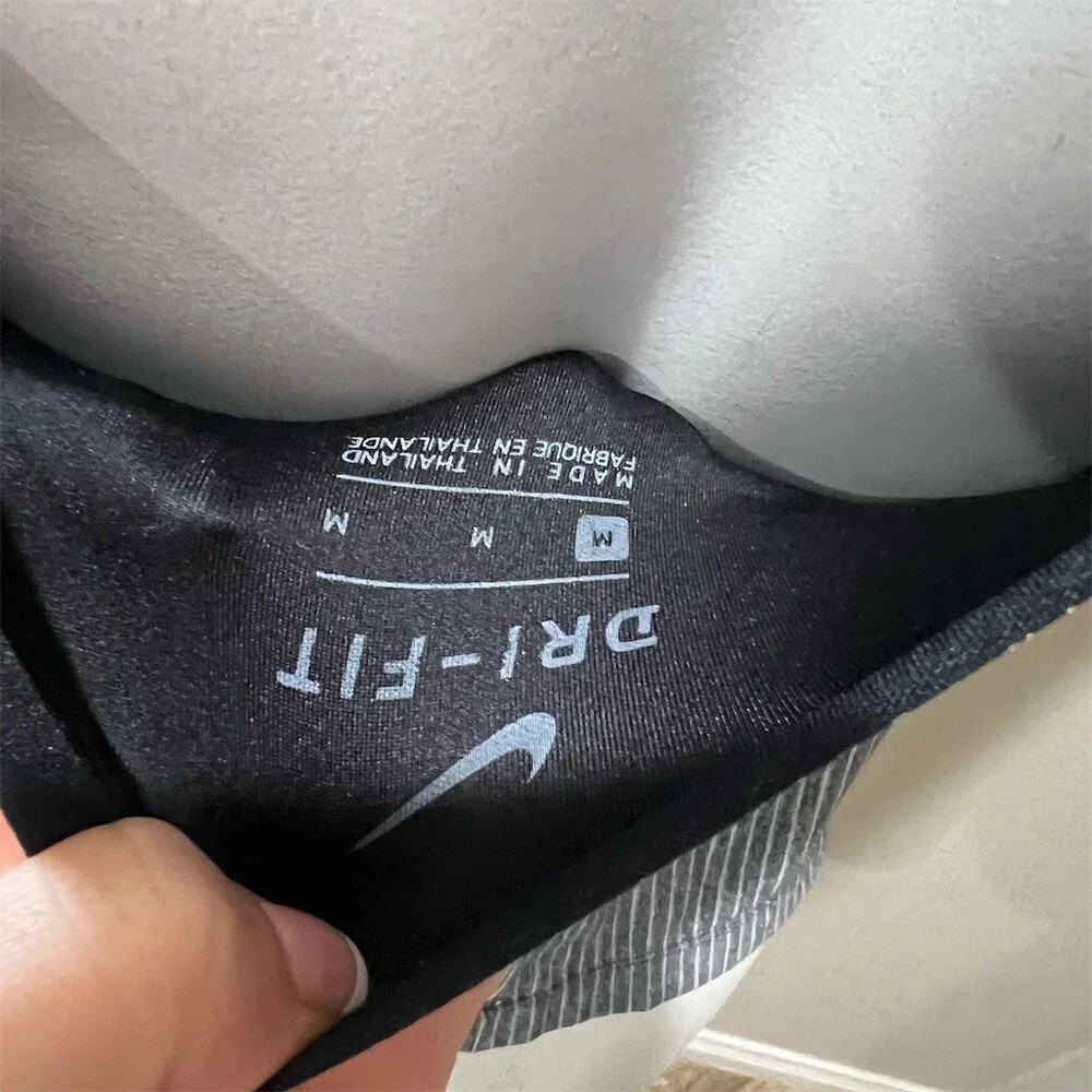 Nike Dri-FIT Girls Tank Top Size M Black Gray Pinstripe Built-In Bra